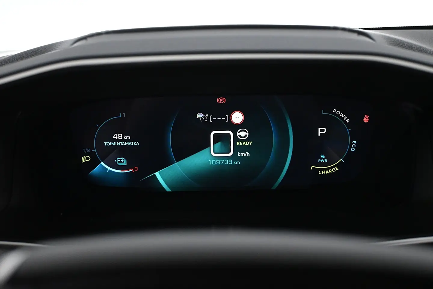 Car Image - Oyx9WXkBsVN8caE55q28K