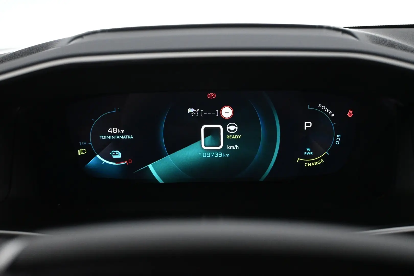 Car Image - Oyx9WXkBsVN8caE55q28K
