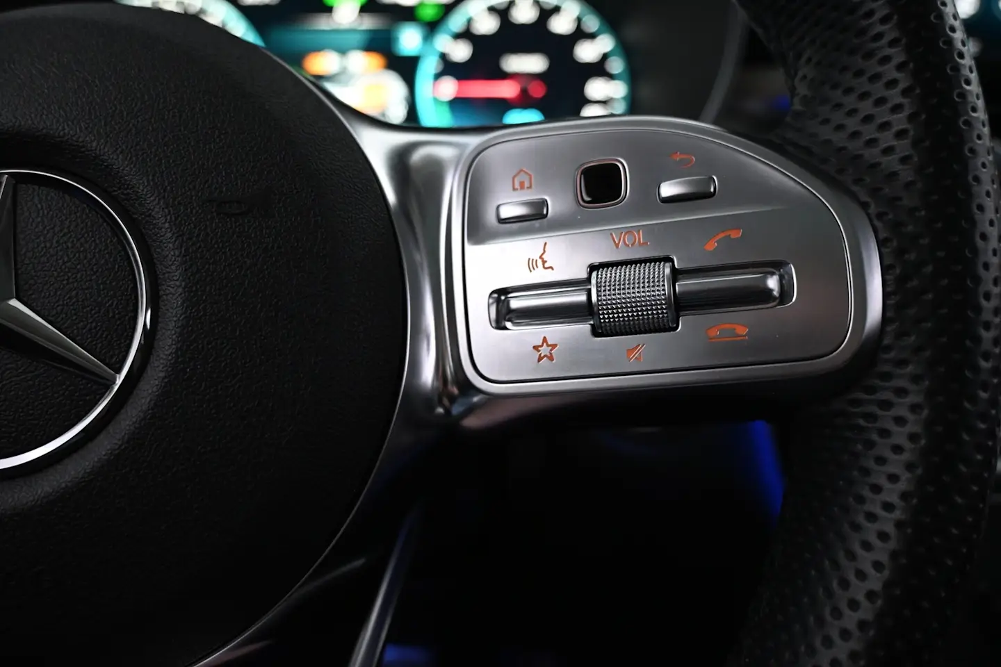 Car Image - 2njCWKX4OM1Ypf7dAzxqkD