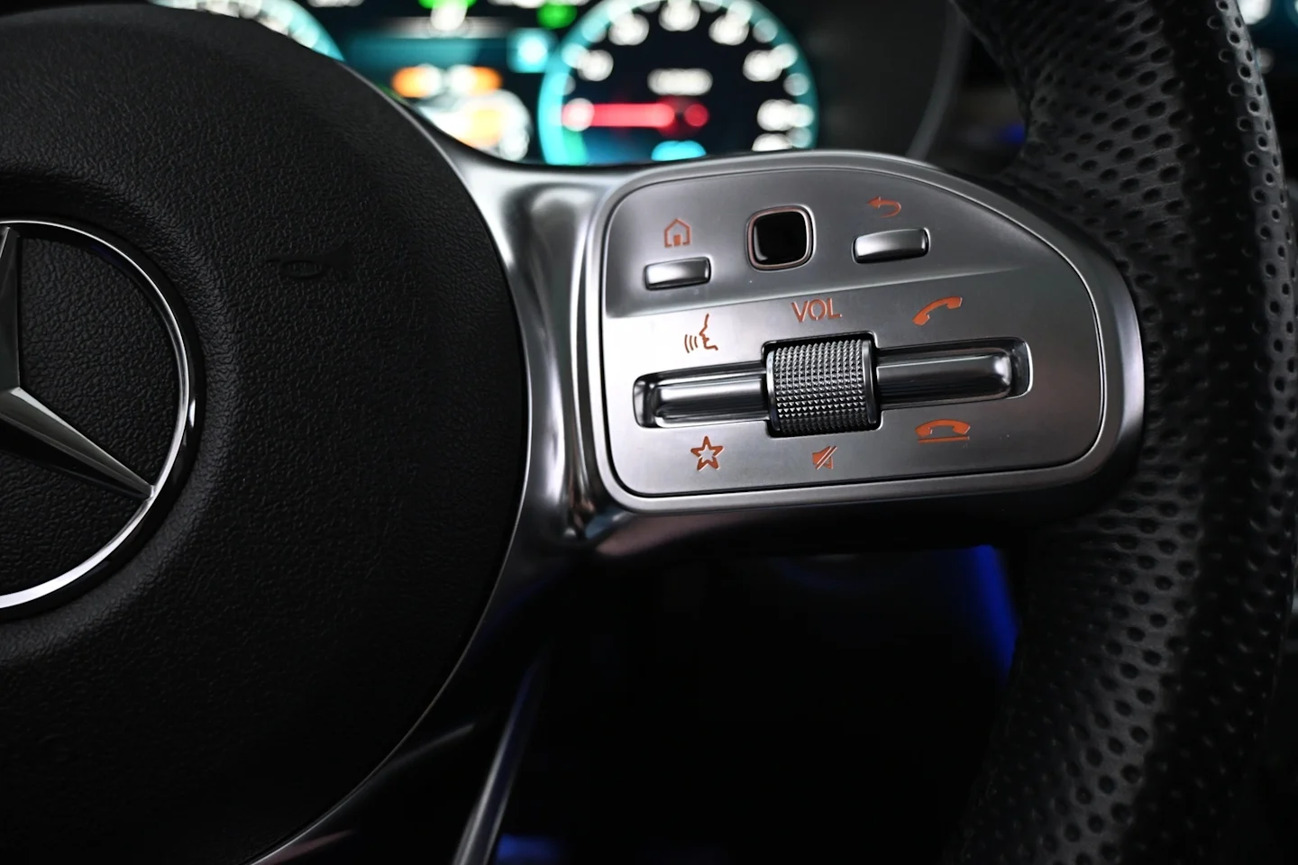 Car Image - 2njCWKX4OM1Ypf7dAzxqkD