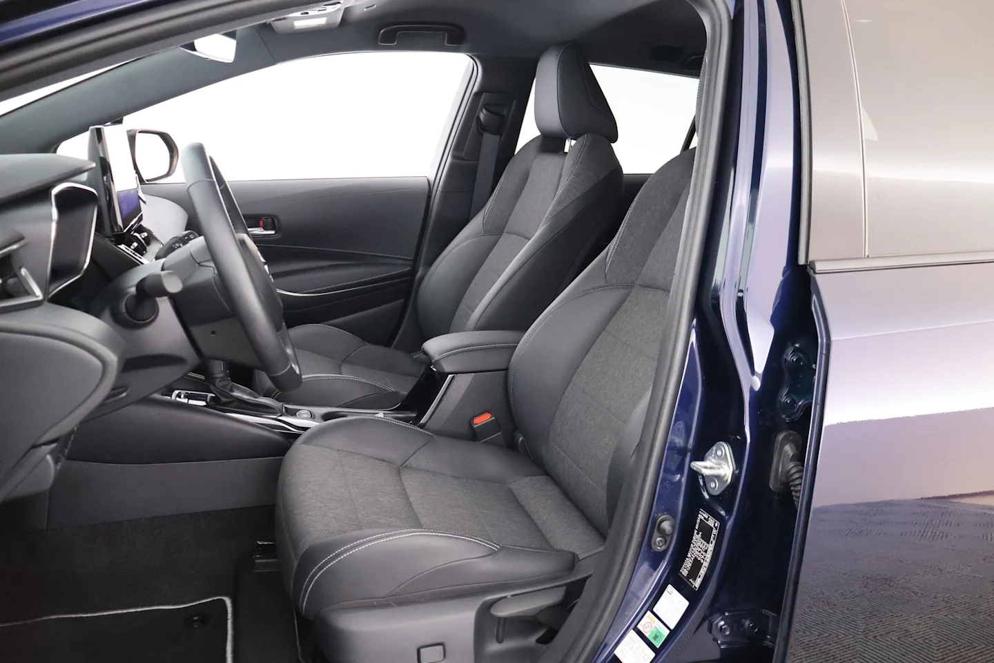 Car Image - 6lbD95LBQqbn6p4tJ4aR2x