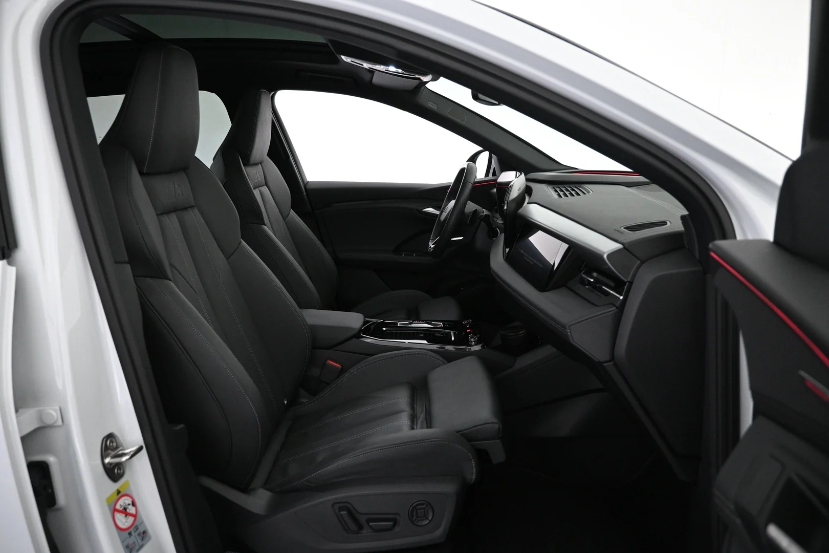 Car Image - 6z6EpDzzqeBFXCQ566SCt2
