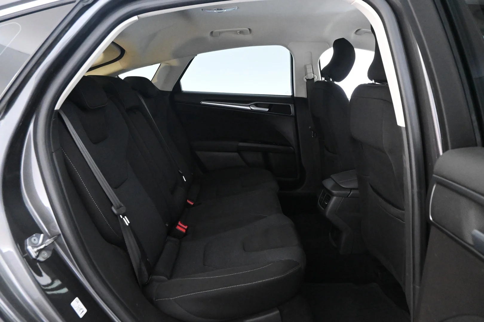 Car Image - 3ysM5DYewEmg9R5RETZ0o6