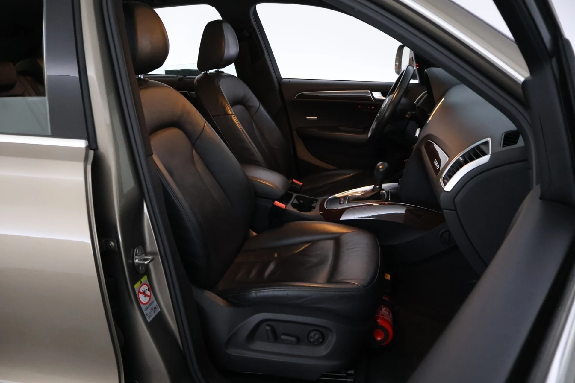 Car Image - vPggV2H0sGDfsbbsVqUgN