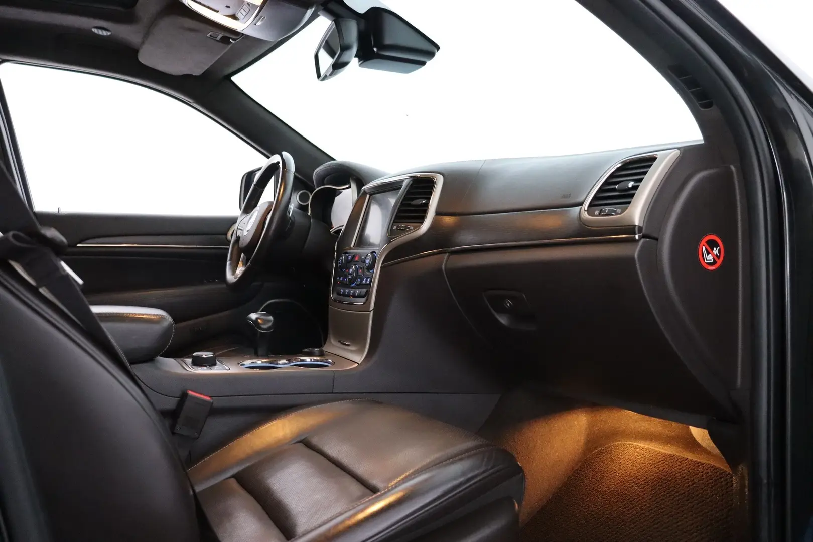 Car Image - 6xNqL1VWxqdOwA5wdCA1Bx