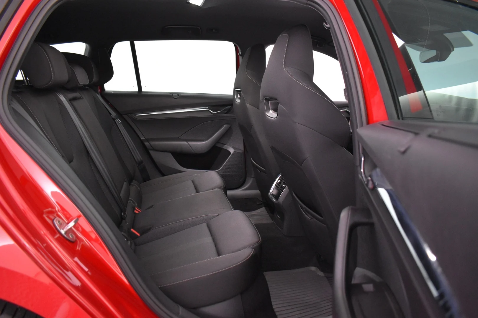 Car Image - 6aLu0qYUd7MriMGCRDqxiH