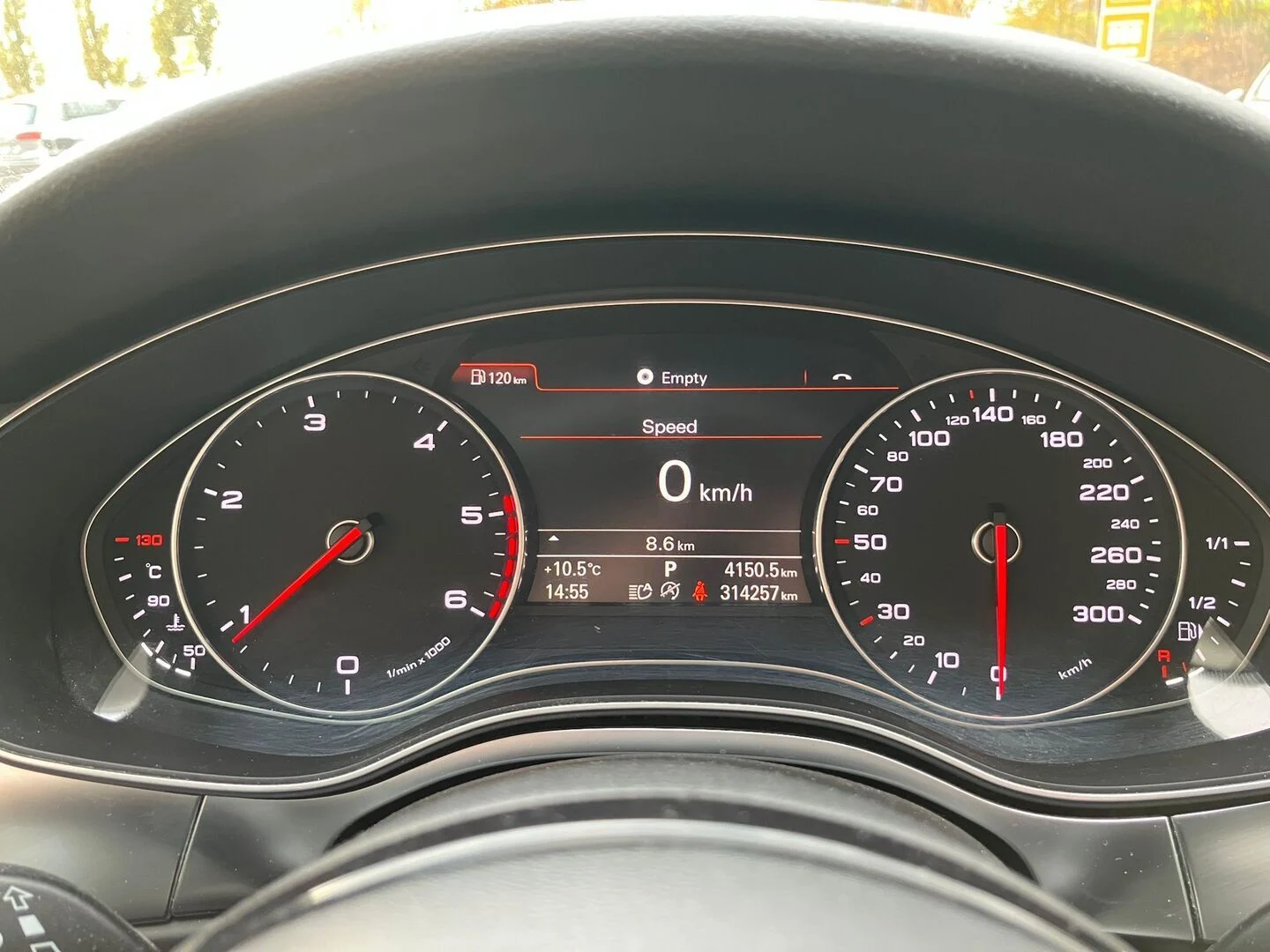 Car Image - UXkFBEGydLbAx5OBnvMMm