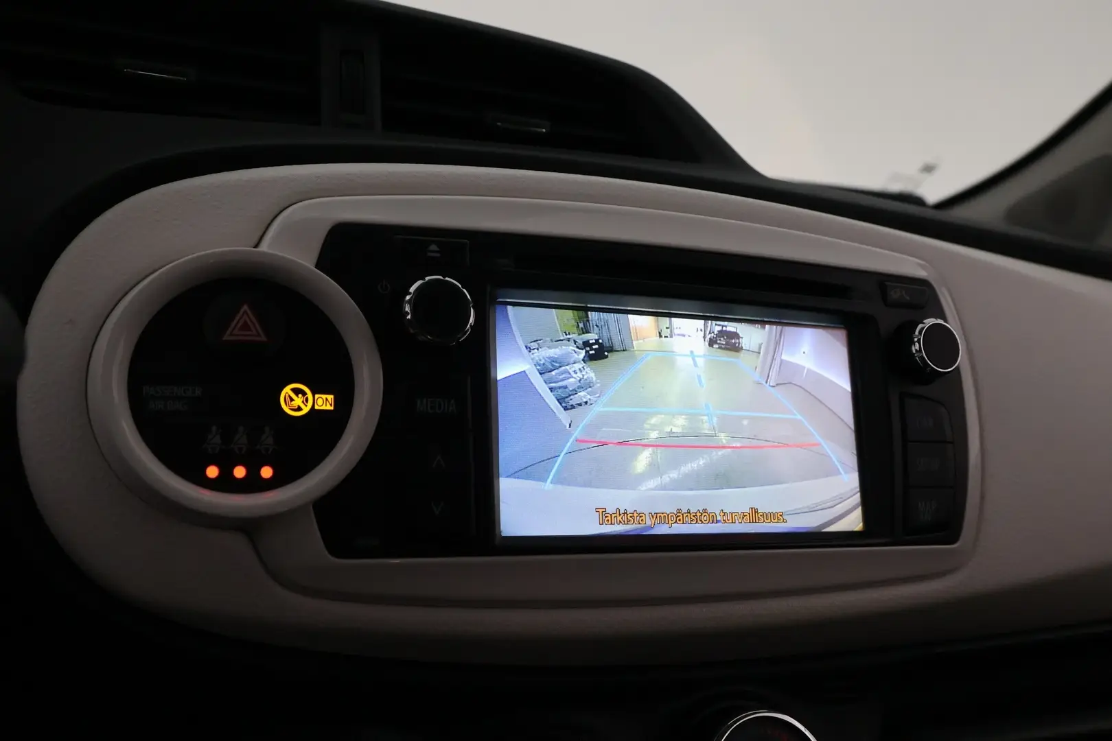 Car Image - 6dnj4EM65p2adxTteYCBGy
