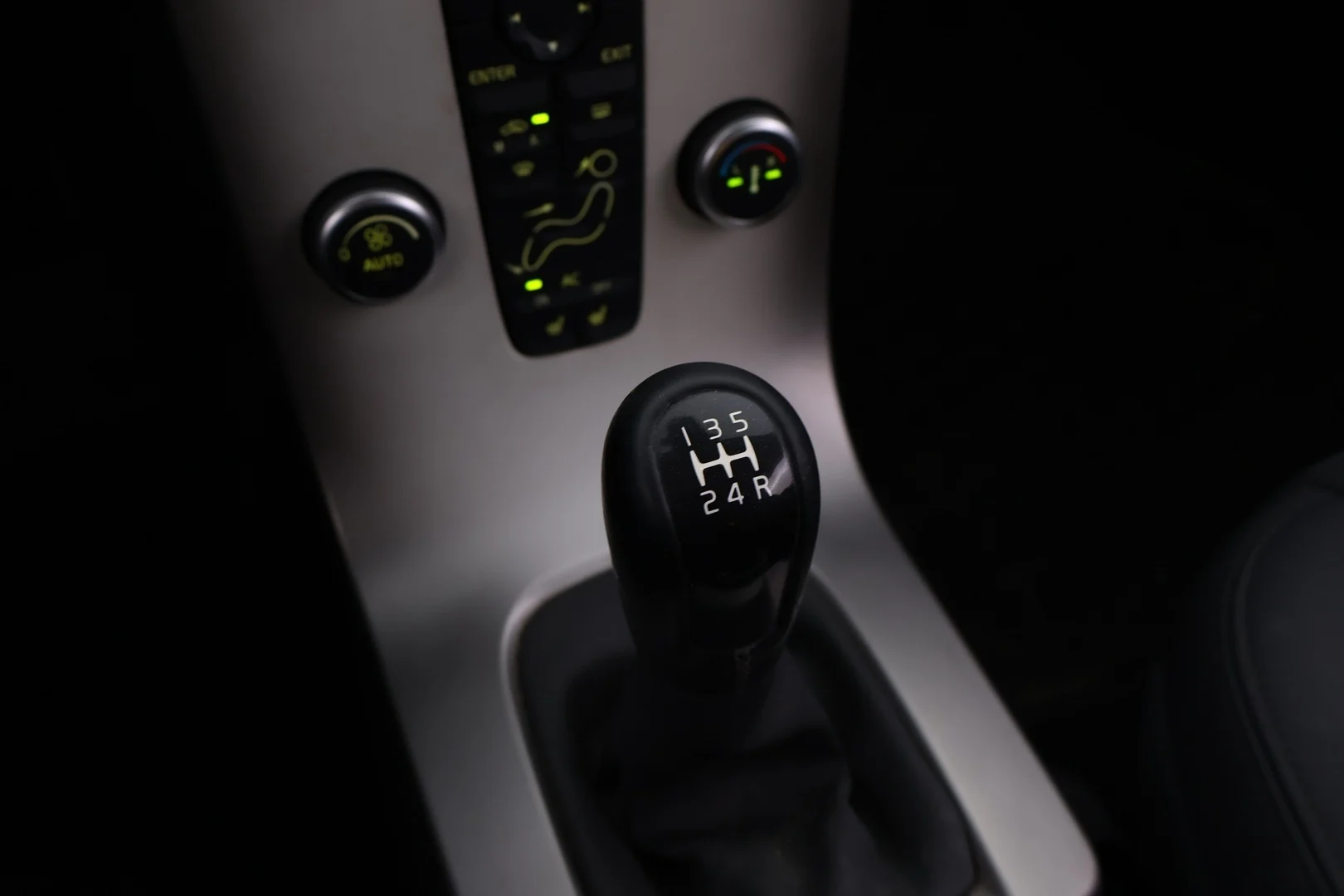 Car Image - 5qKVmbJJVr9CsfraZurzy6
