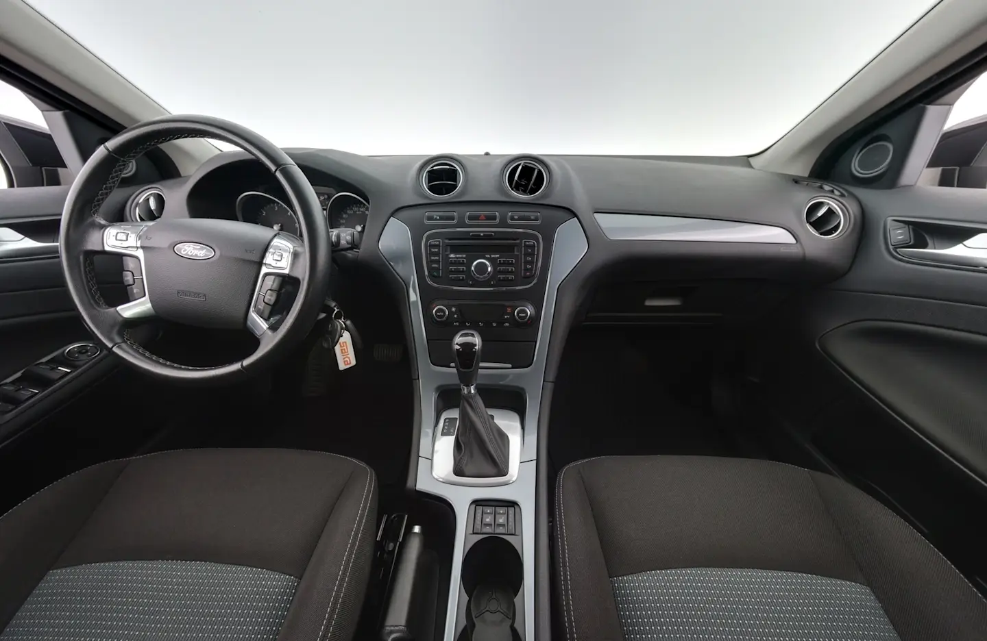 Car Image - 24VKPiODhkLtoeWiYH7Nxh