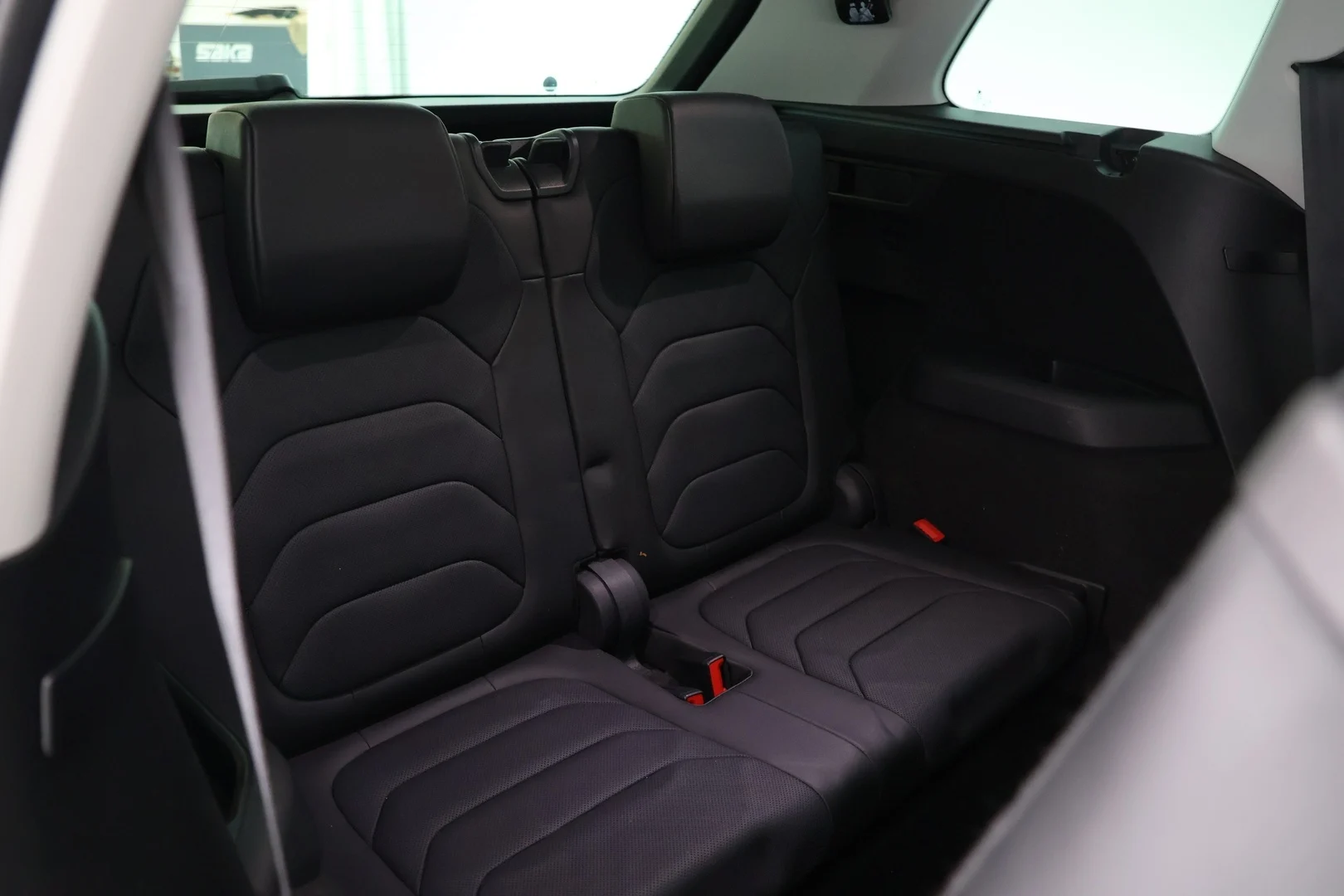 Car Image - J7rcaXnQawWLJkYEC69pM