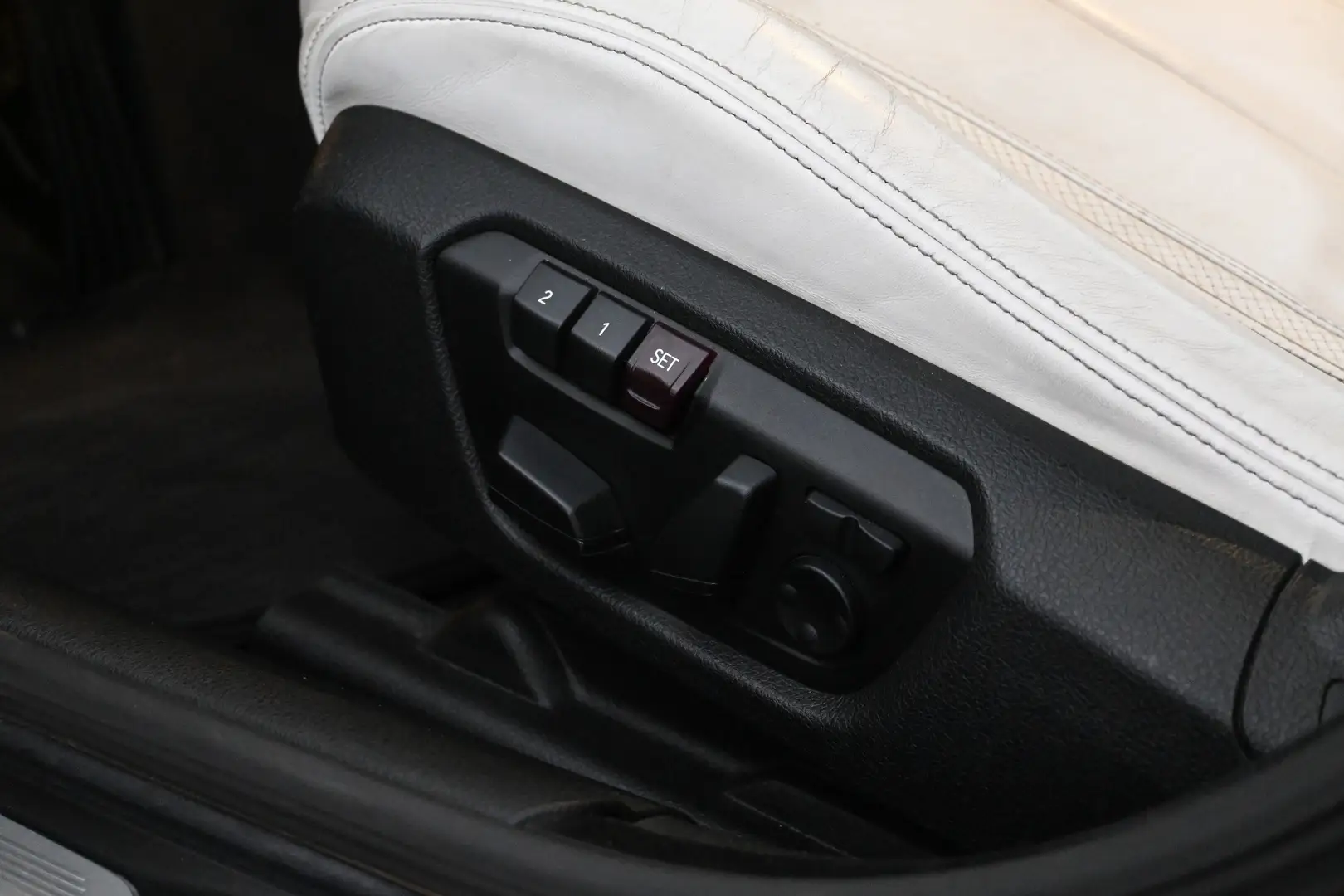 Car Image - 7FdF7kT4vil4Xlov08iISk