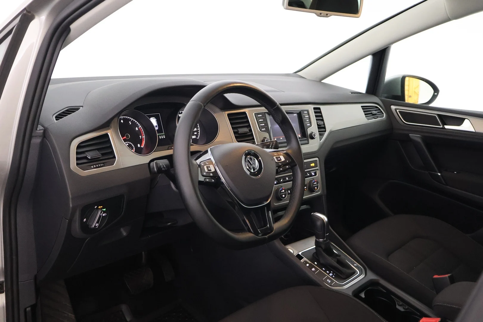 Car Image - 6Nq2RigdWJGhi43BACEN6P