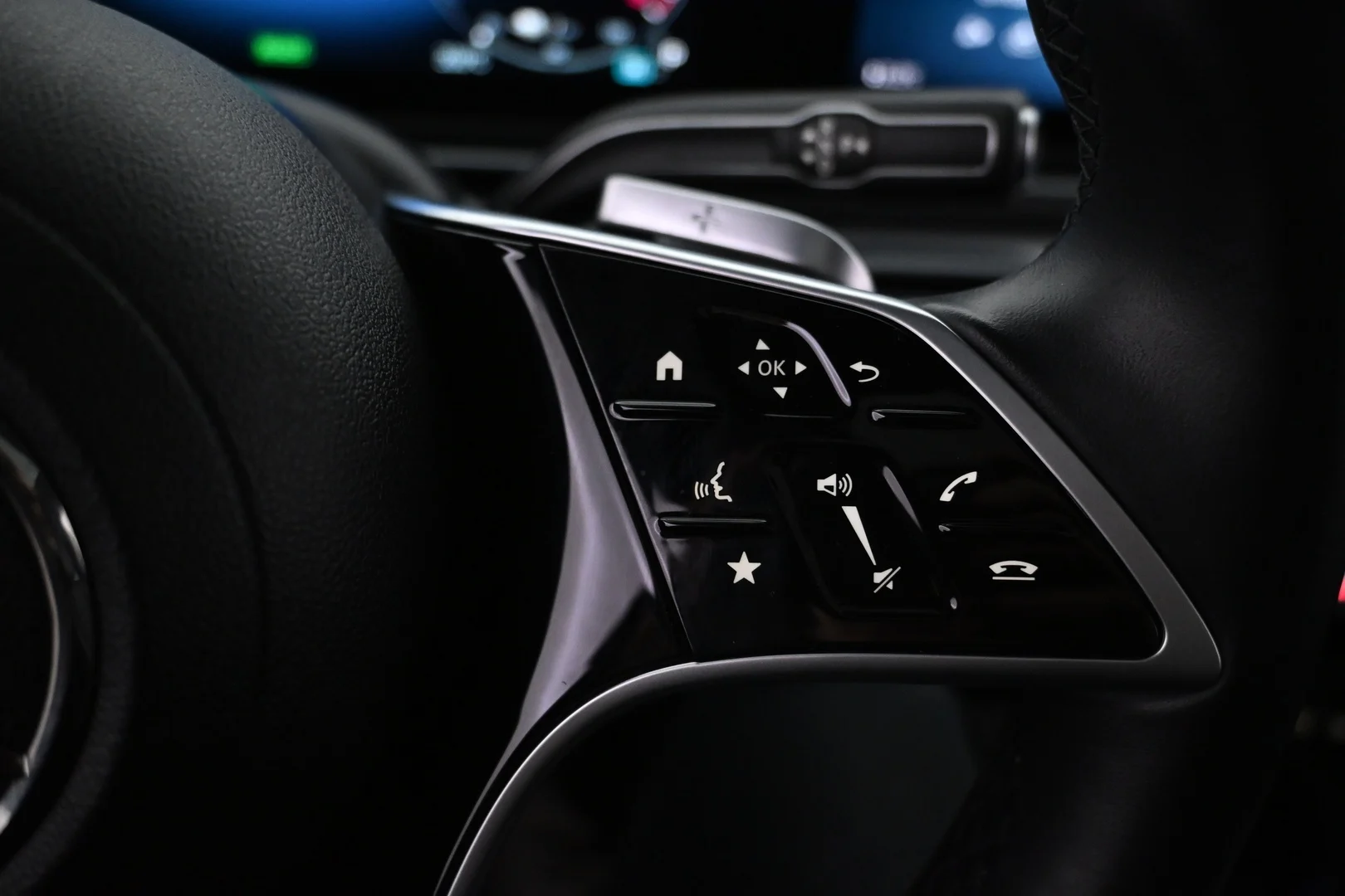Car Image - 1MEF5vG8kXwMBgW9yjhSdD