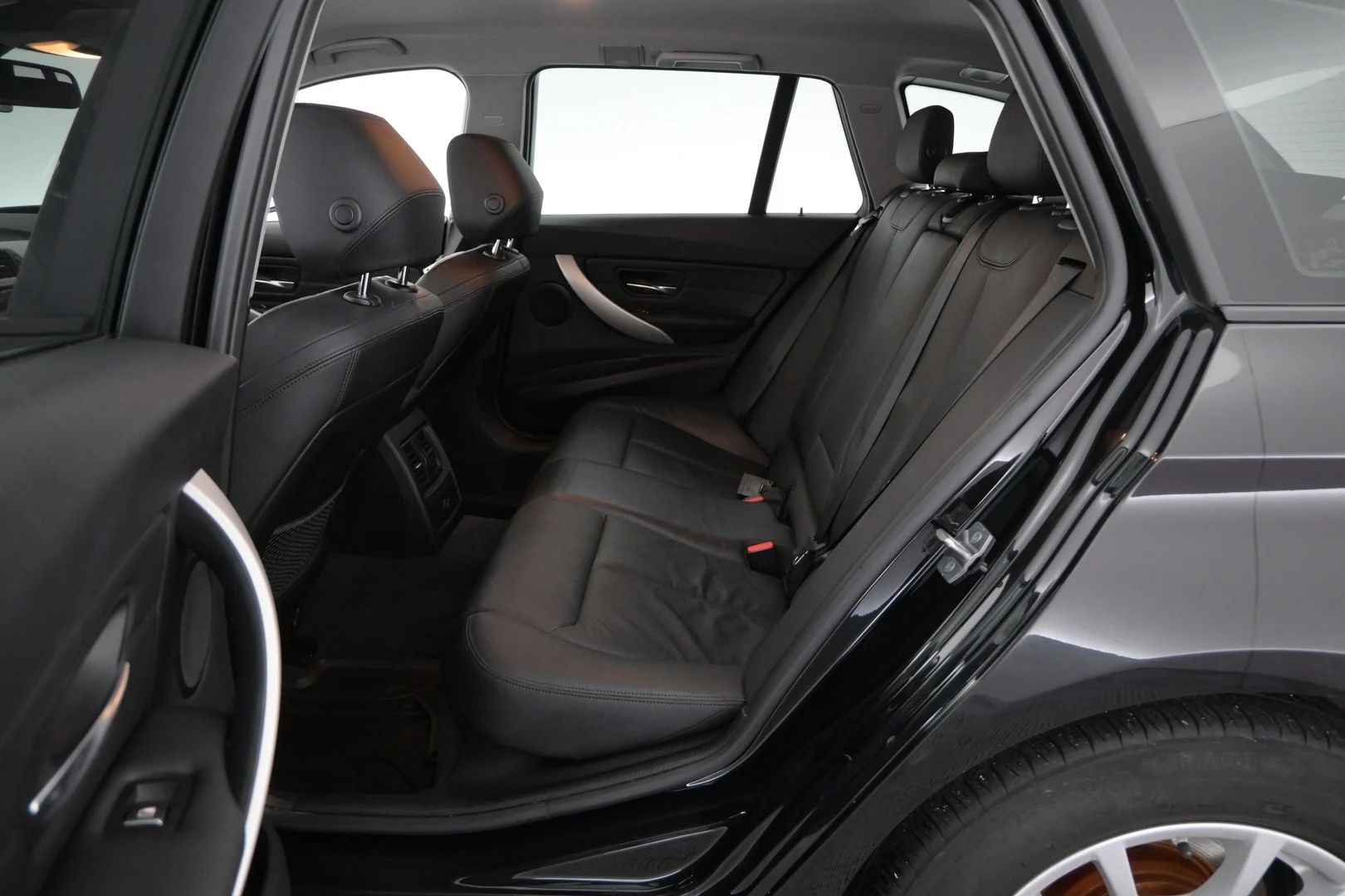Car Image - IPfjlDfkkCWTEOSAyImFy