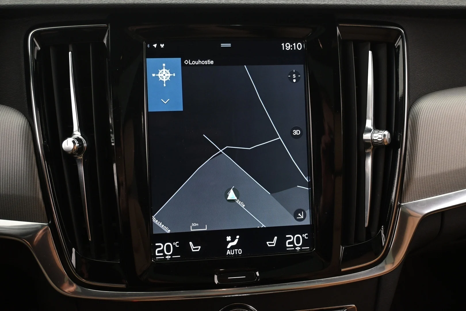 Car Image - 2kLJpdTRPefS0qQVbxAGRg