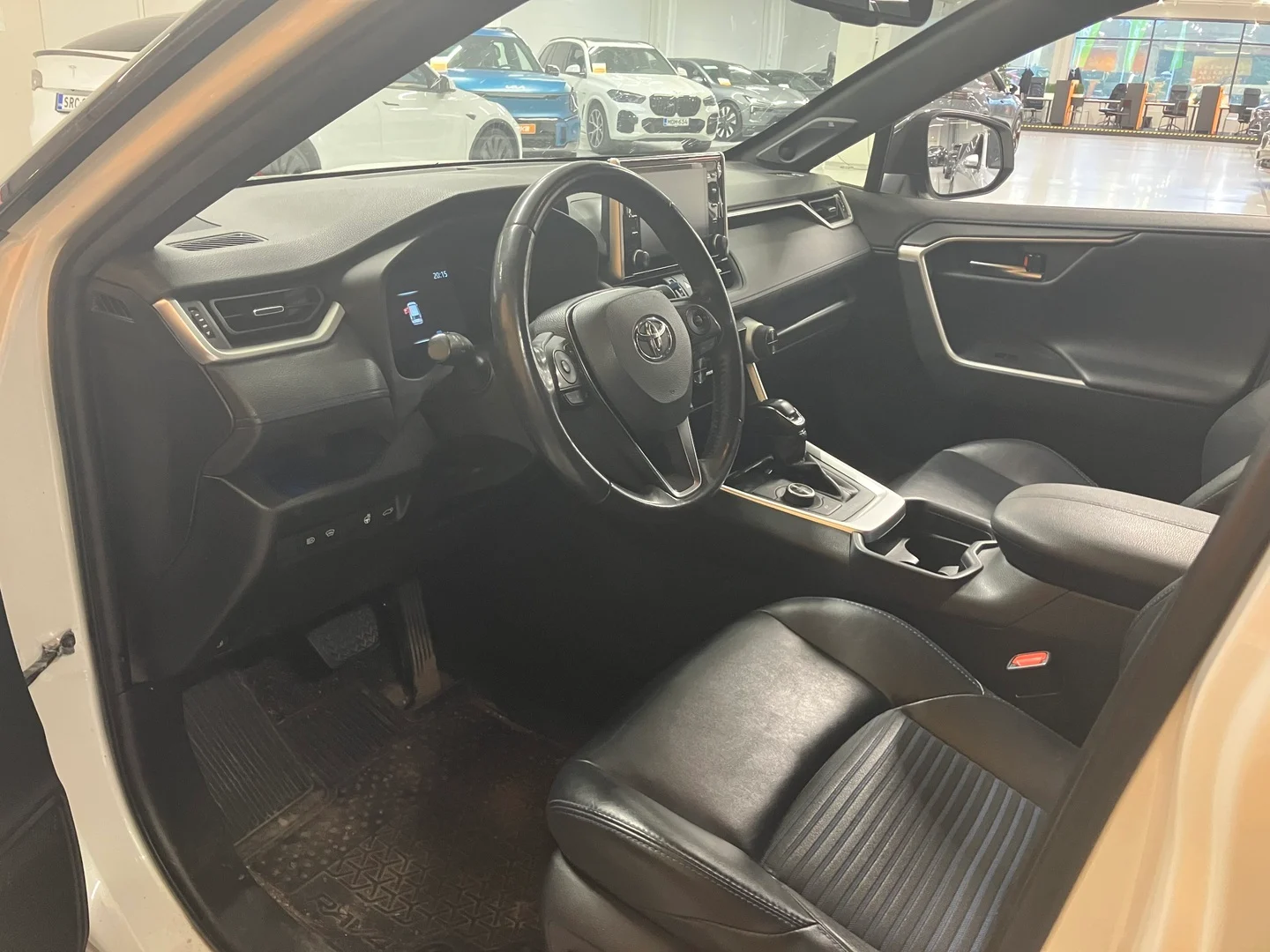 Car Image - BHSbaGV4WsZ46tCucnlHv