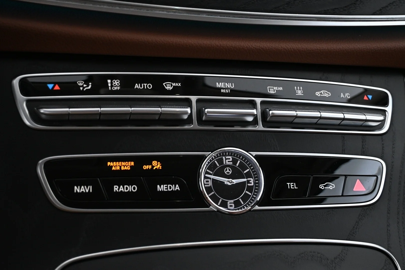 Car Image - 2beThZ2RBVbhfVoxBgBshF