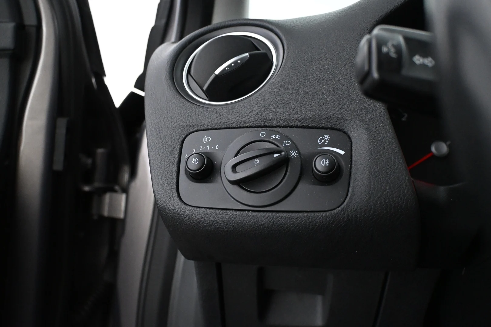 Car Image - 7dFiVdkrv5Wwn1XruguqfK