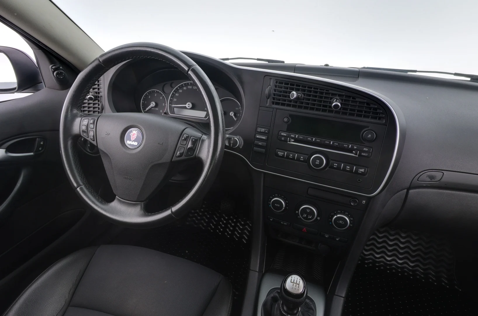 Car Image - 12YrewZshbvaVWq8PrOvyt