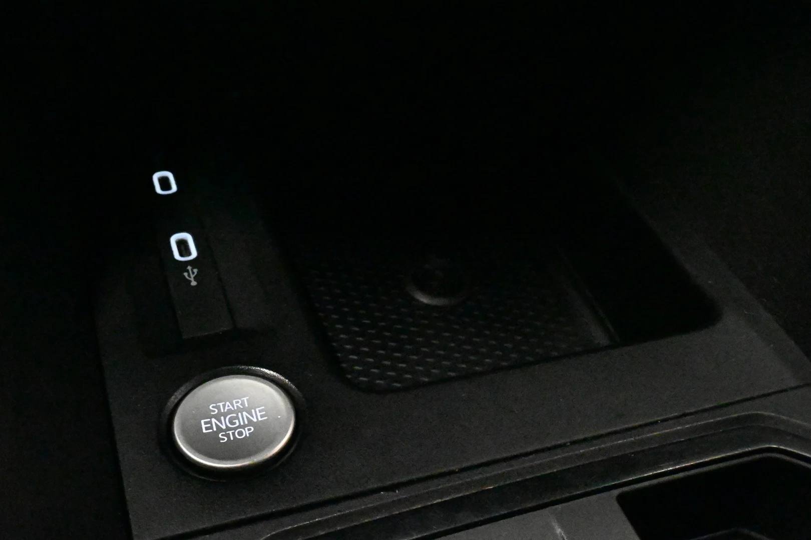 Car Image - 76w6dzZU7m9HYeGAnZNctA