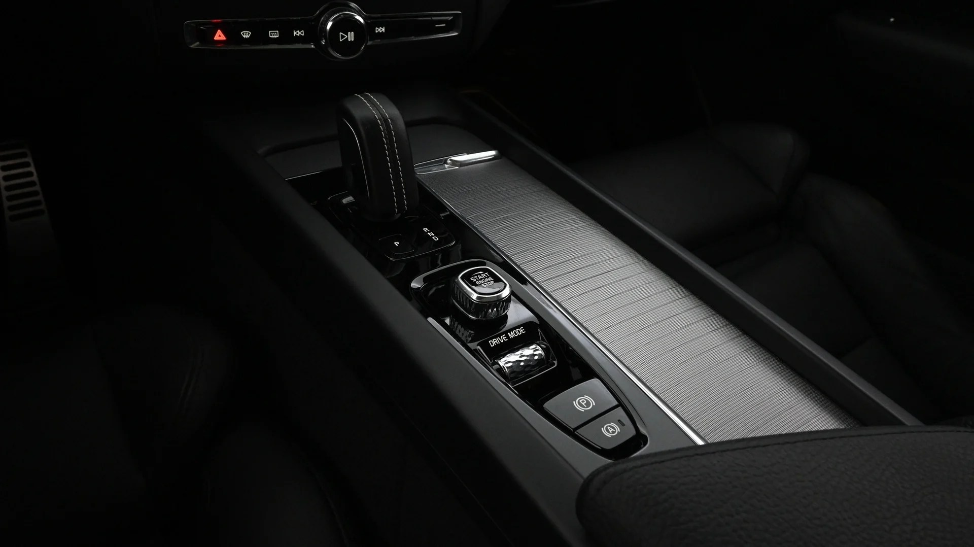 Car Image - 33gfgWDo4y6mFhlbbQwU6J