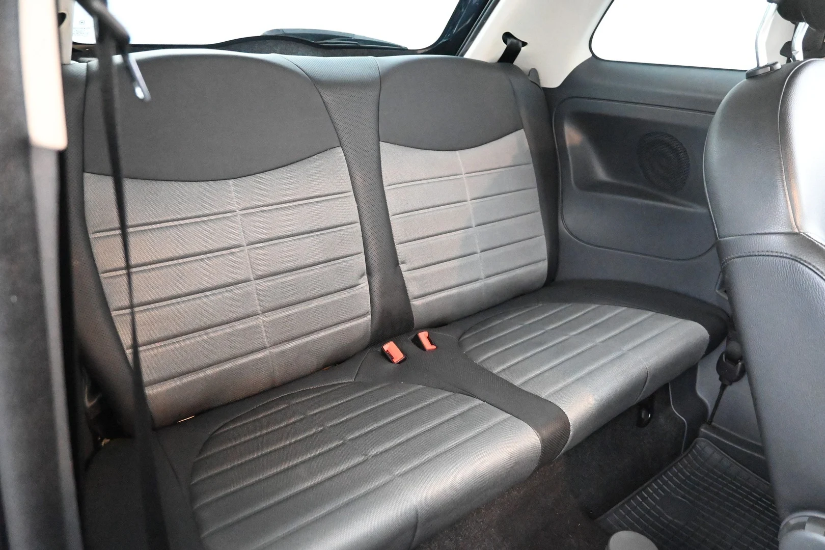 Car Image - 4WrYMux7rcV3l1keuZhGgb