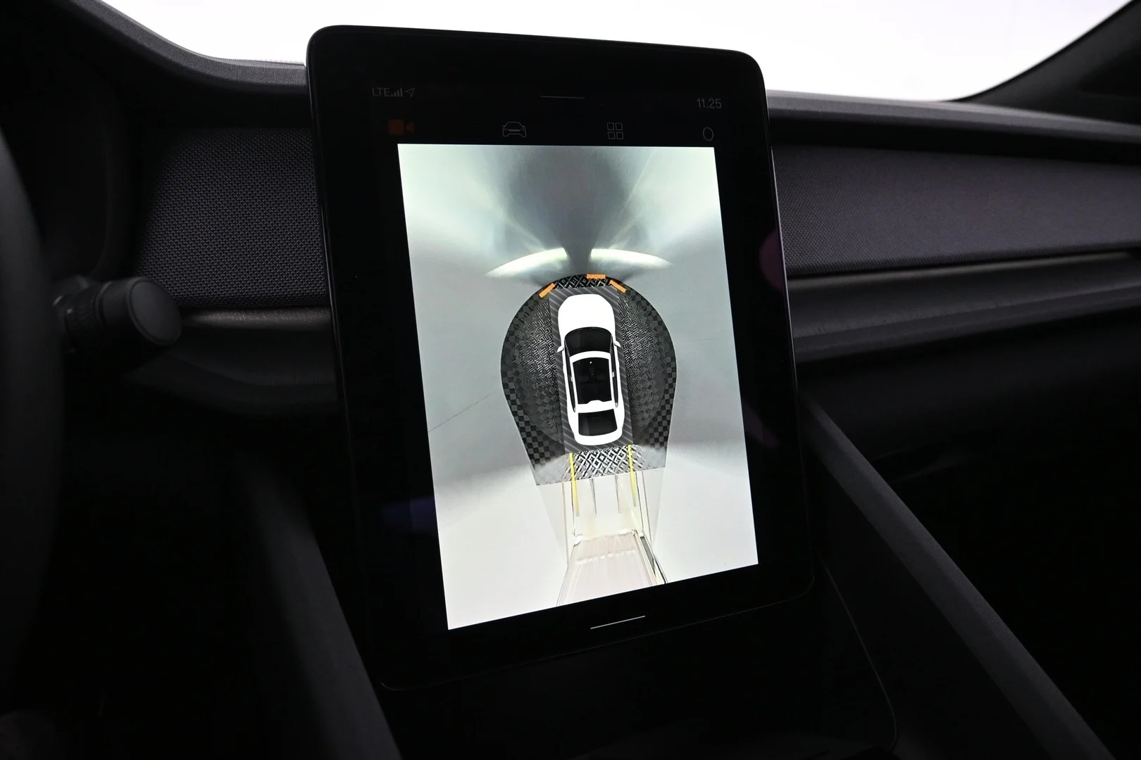 Car Image - 5JfUVtDQNO4e85DicFEtEU