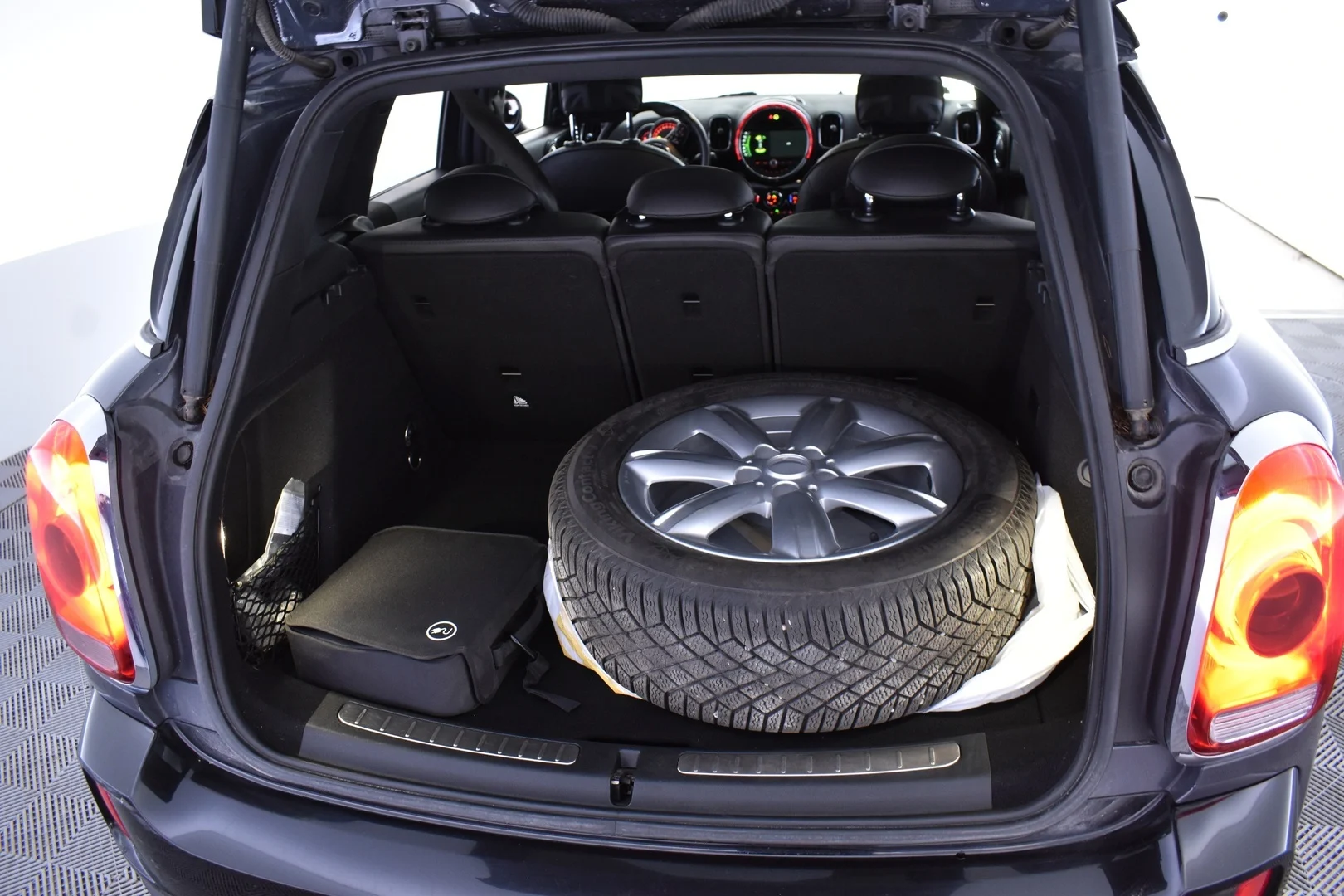 Car Image - 7FZMiLjxWYZ5rRrCSAvBp9