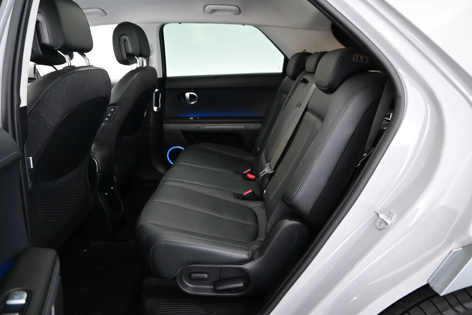 Car Image - 6R8z4dfygPyaJ0pEZnoDDS