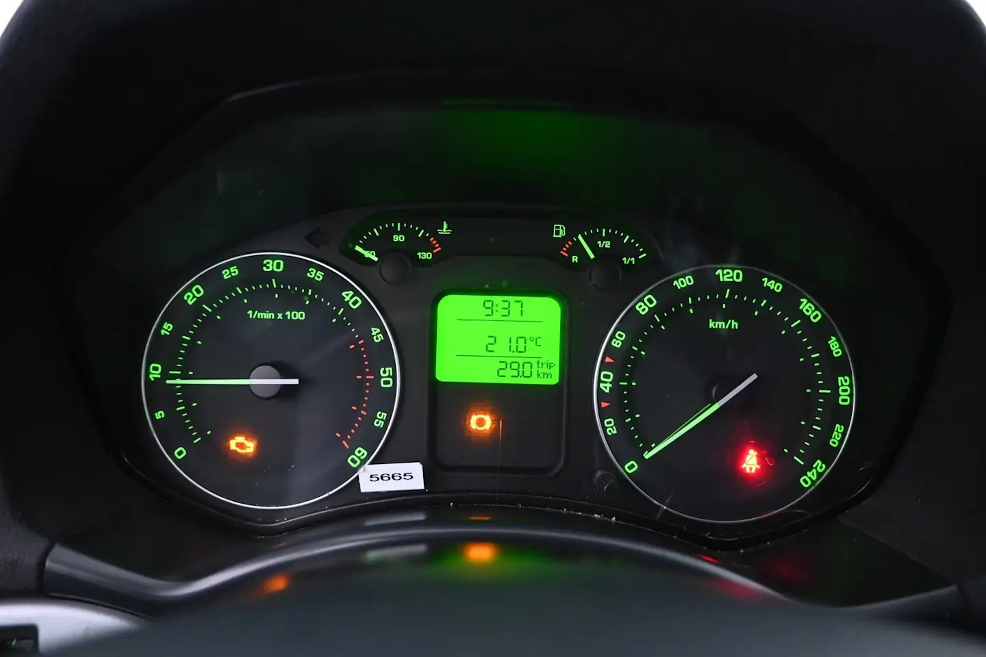Car Image - 3AEKNisSo0Df0rKN8QrDnu