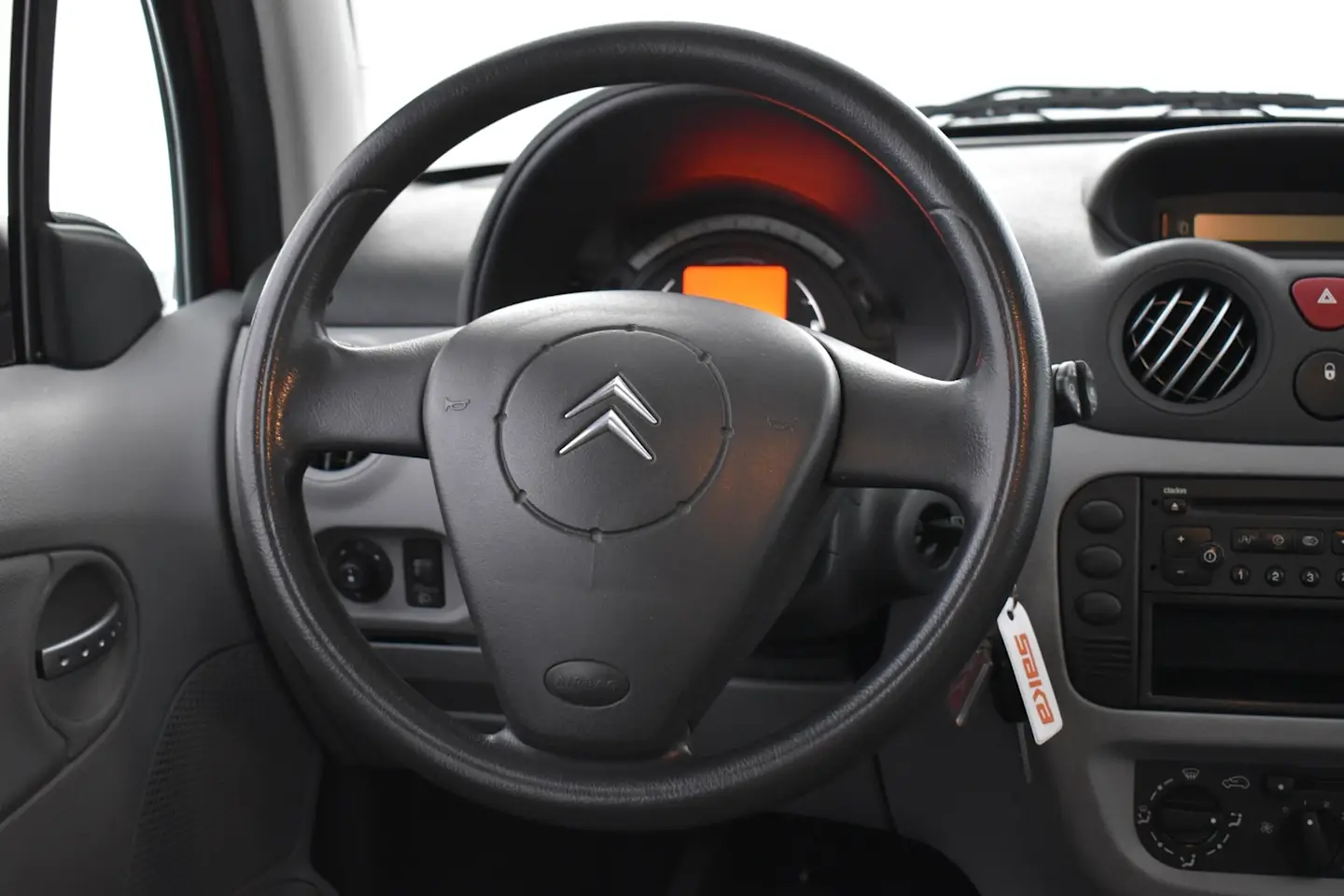 Car Image - 2baX82Auo81UQW3xoOUxxT