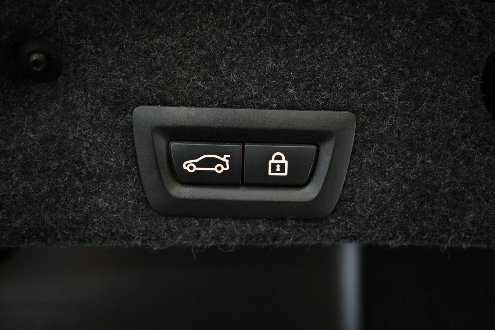 Car Image - 5tQBMid86QUBgf28dmUmeK