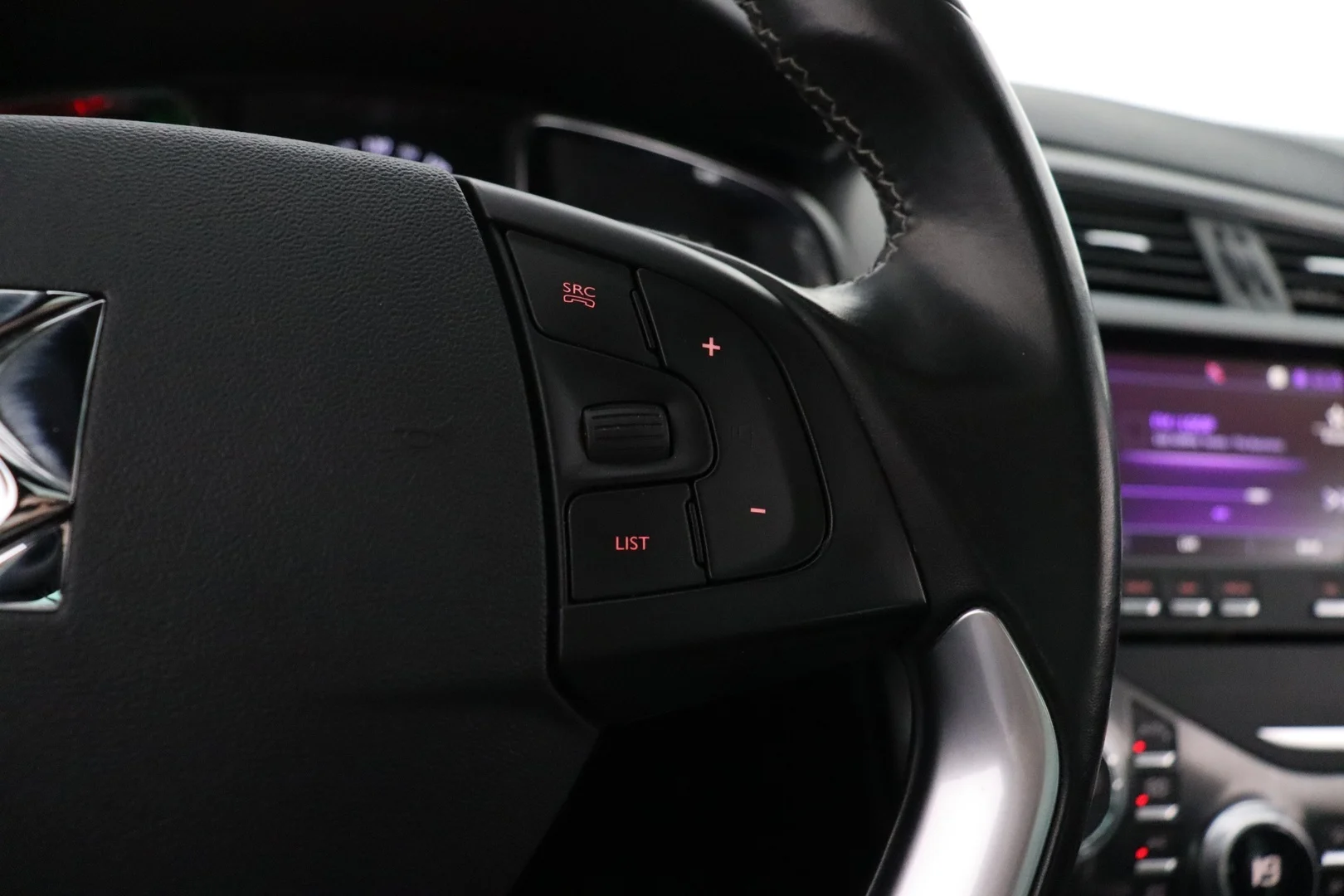 Car Image - 4lCrs1tBixFN2QY9NtDjpE