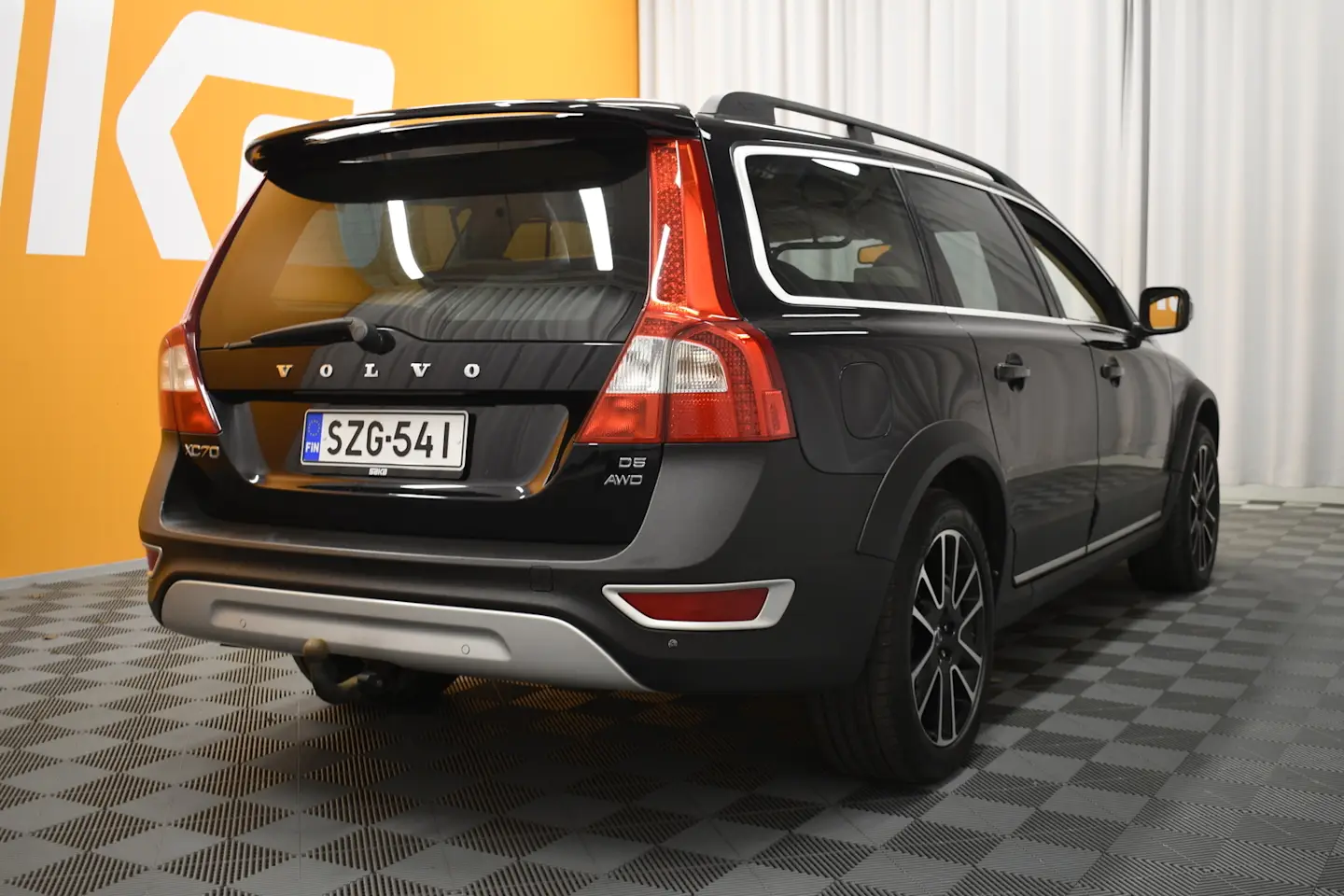 Car Image - 6YtKhCHqI5rcnhtMREfW6X