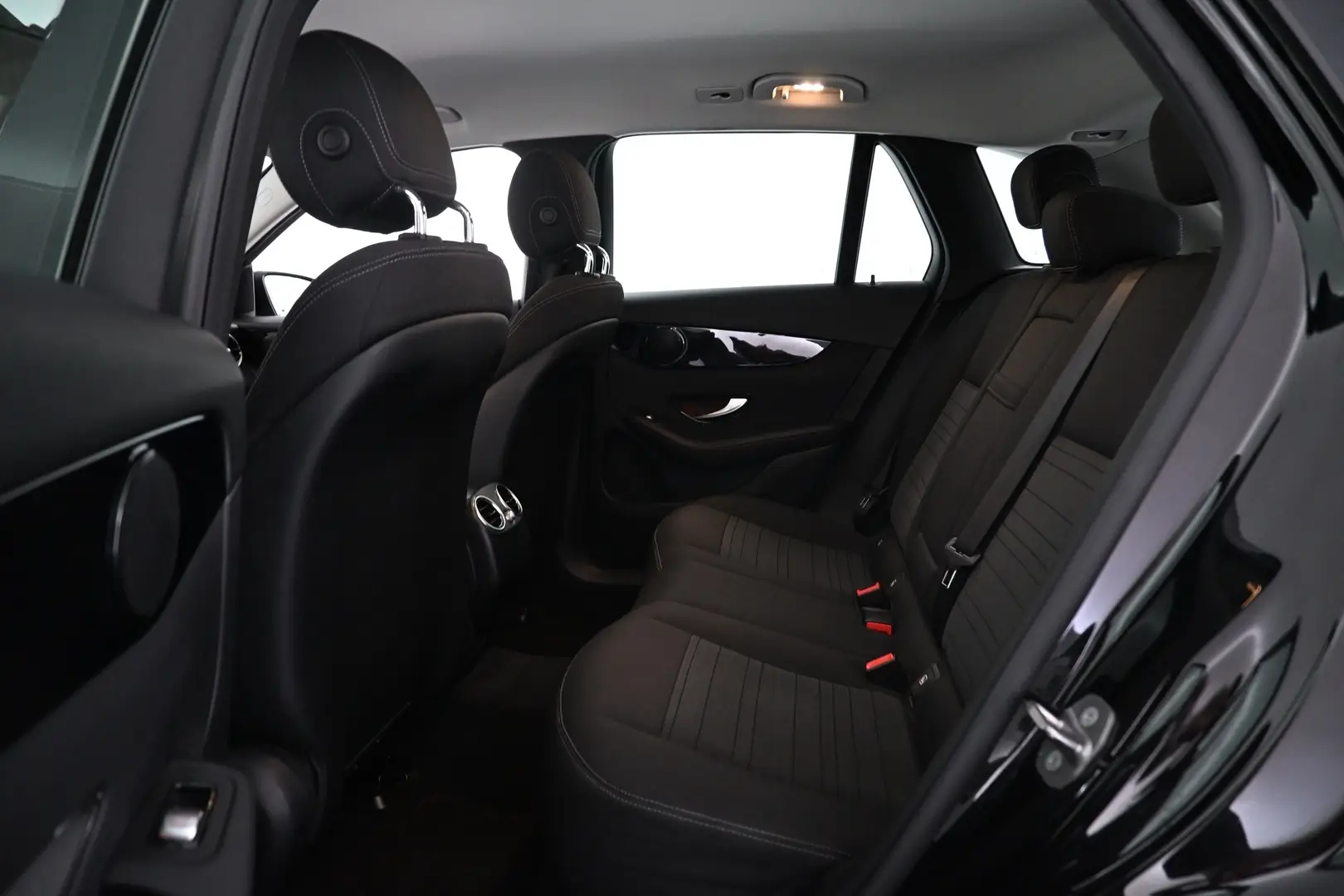 Car Image - 2VhyiIZwJ2dQxOmDFxJhLL