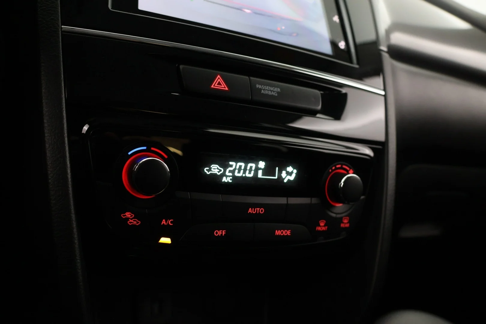 Car Image - 7fU0akzHySbg412IrluBmt