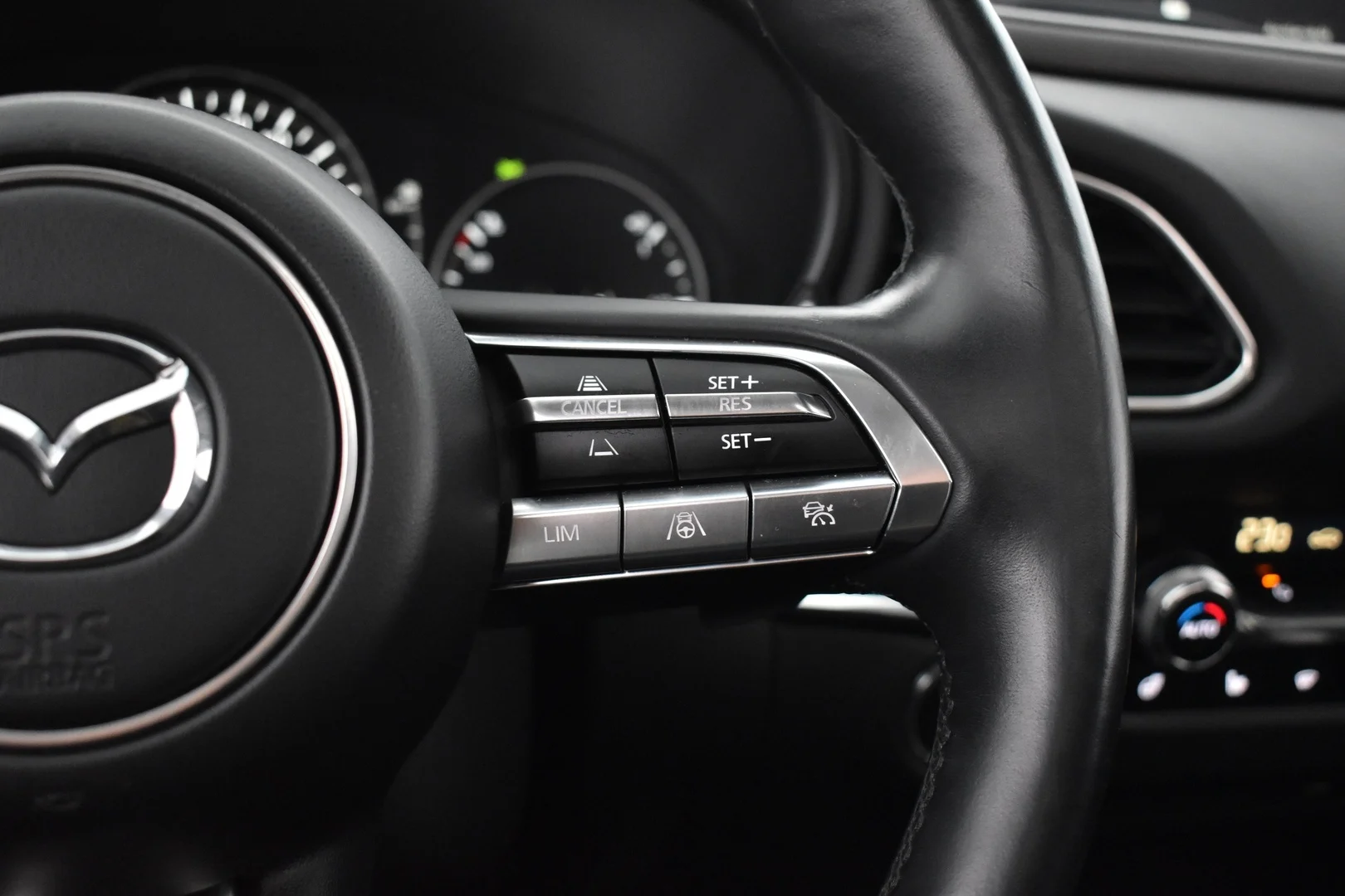 Car Image - TYVqMQlU0KZLzKIWjezjI