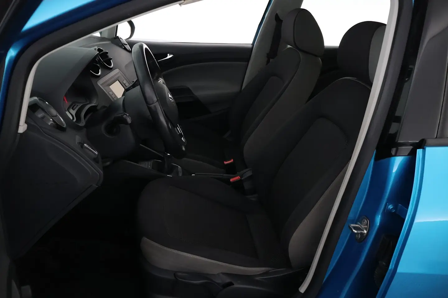 Car Image - 1ktIelNyVWMCu3HUivpKuX