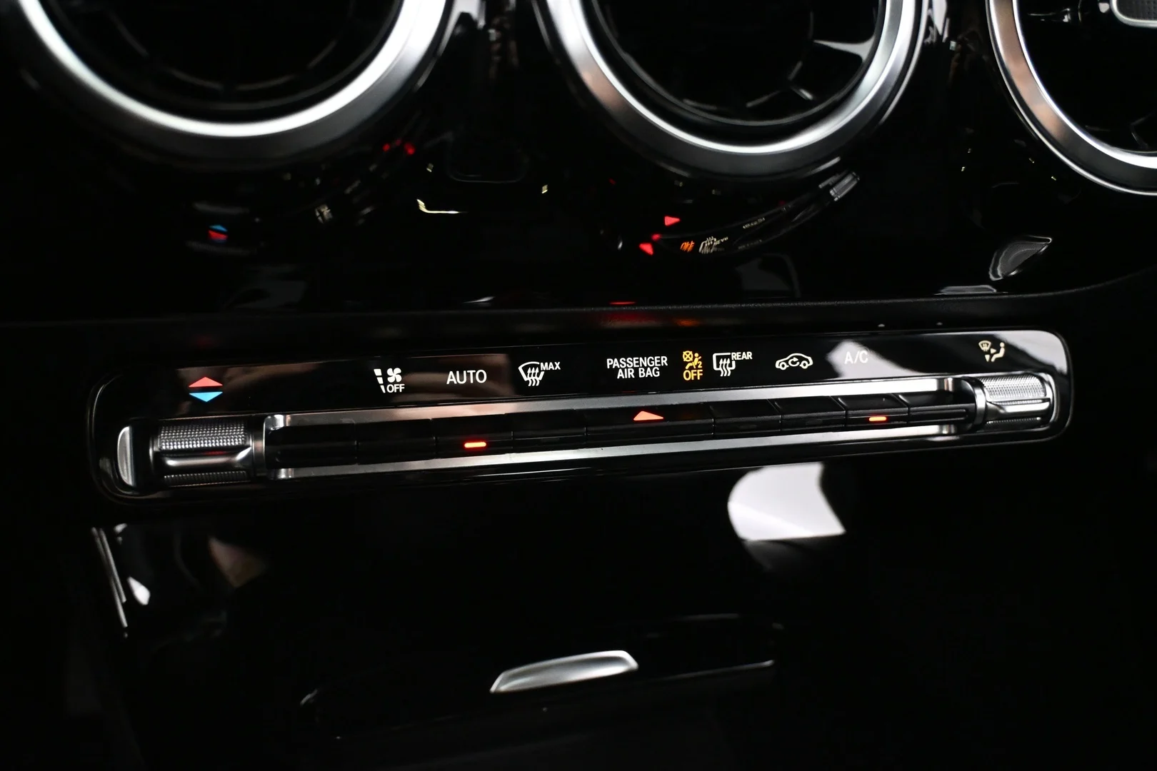 Car Image - 1skr2wxxGSQLKnKcP9nPjy