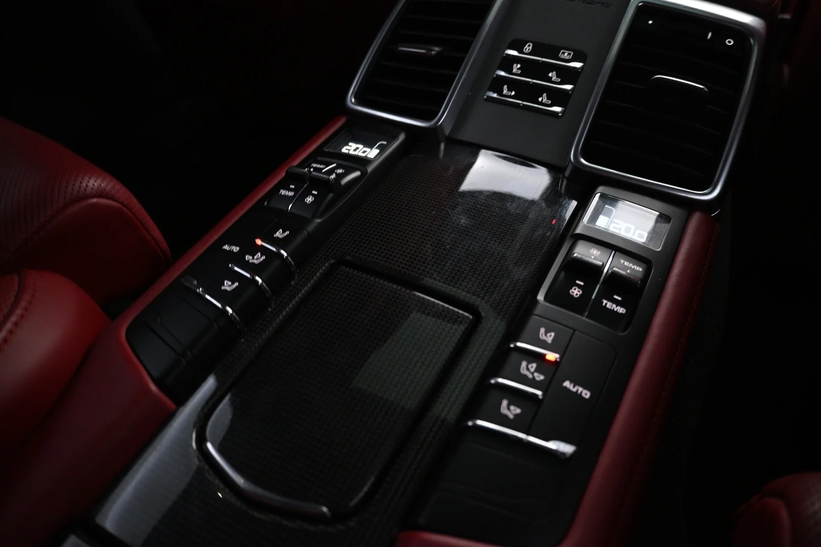 Car Image - Ds2sCAwNELaAGqCd0rPs5