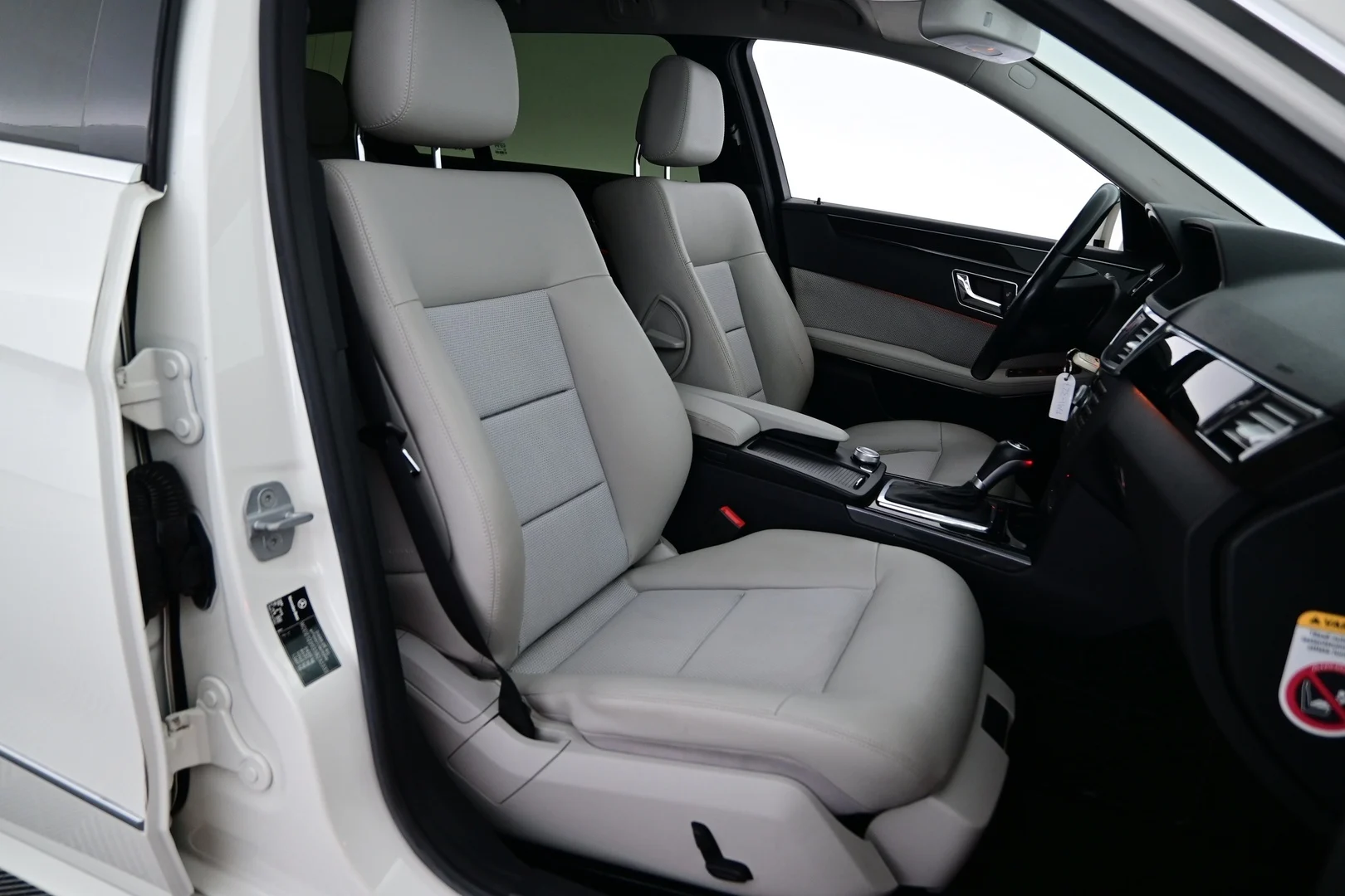 Car Image - VvFHSVqbiqK1OtuMMyfzX