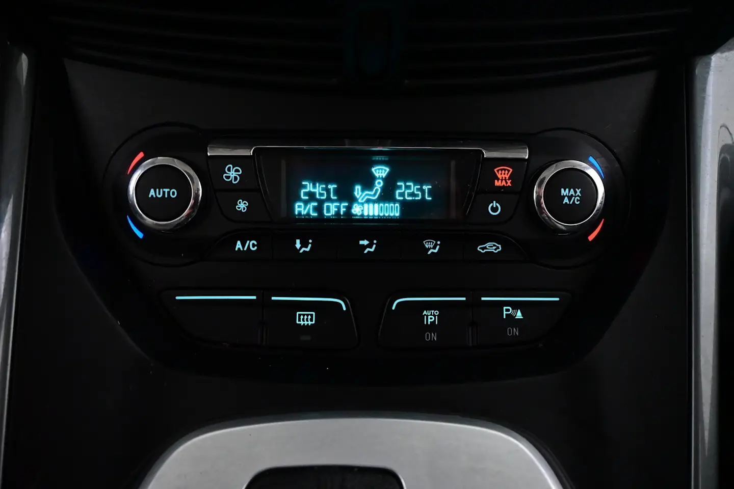 Car Image - 1YPF87xxJ1uHQbJpgtWgm2