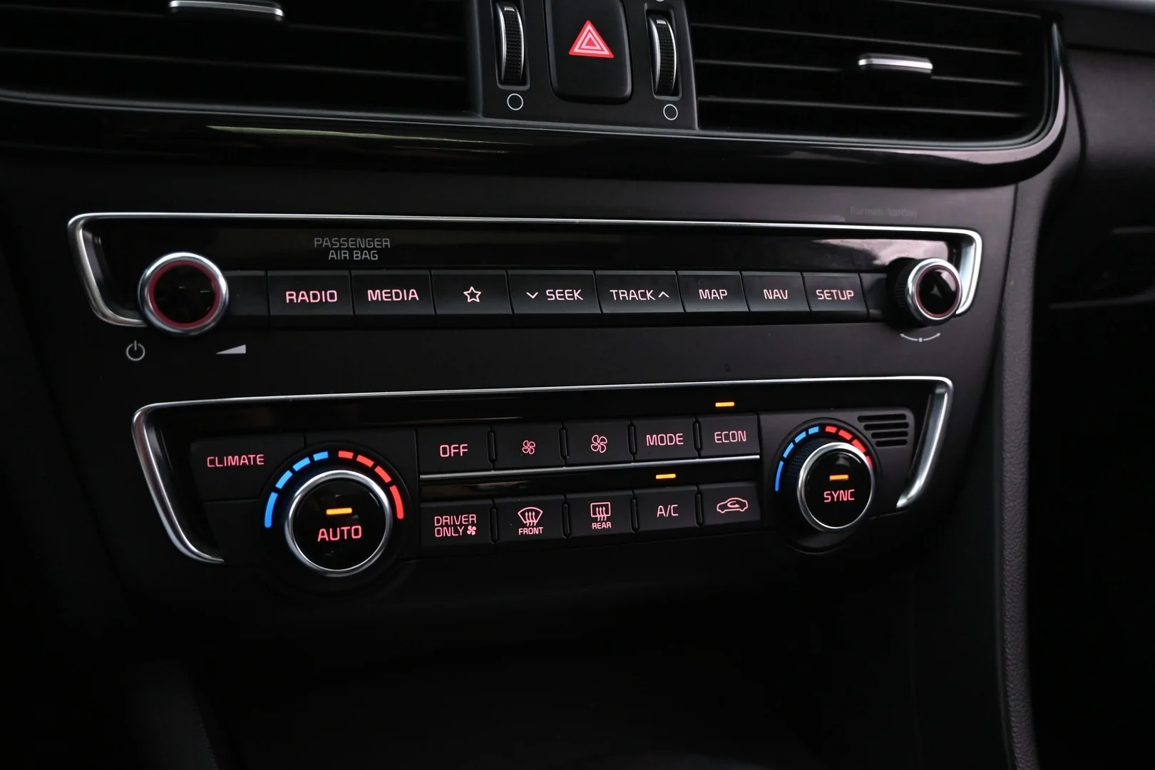 Car Image - 4iIj78jPLlrK8i3roFrBuI