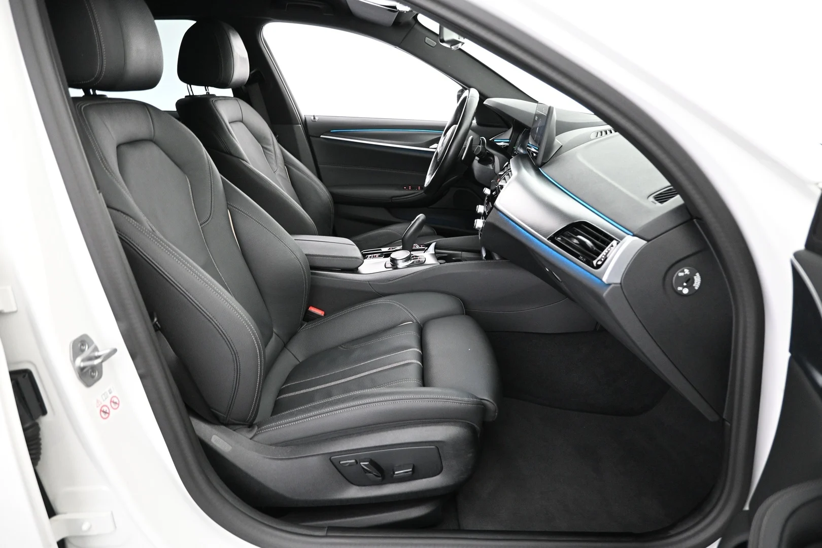 Car Image - 13BBaEFty6nBOejdX9DZAd