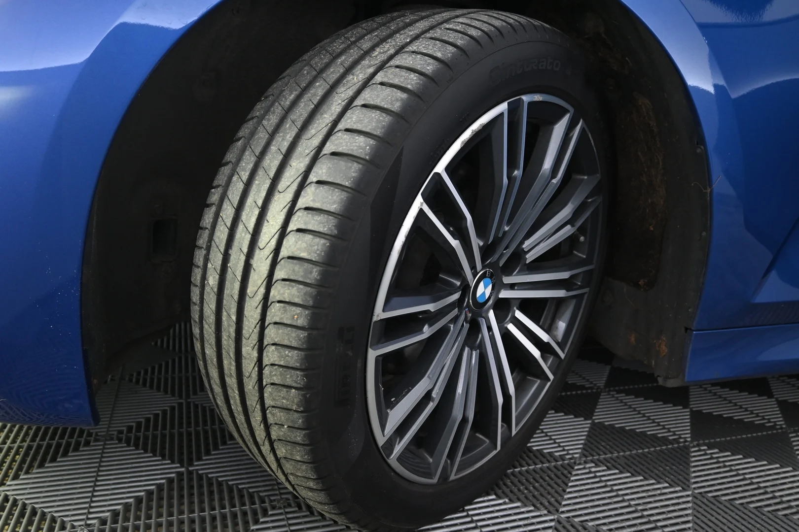 Car Image - 2f12cW4Nx5YHj1pMw3jhgX