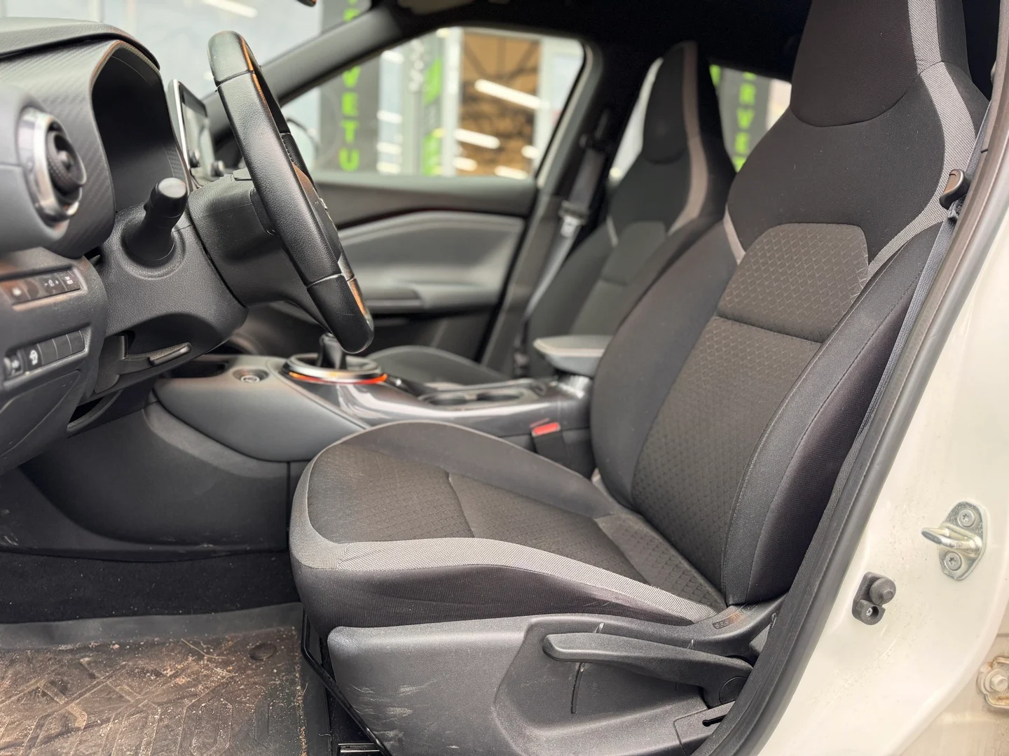Car Image - 6QmziBWmEOA3gy4EMDrS3f