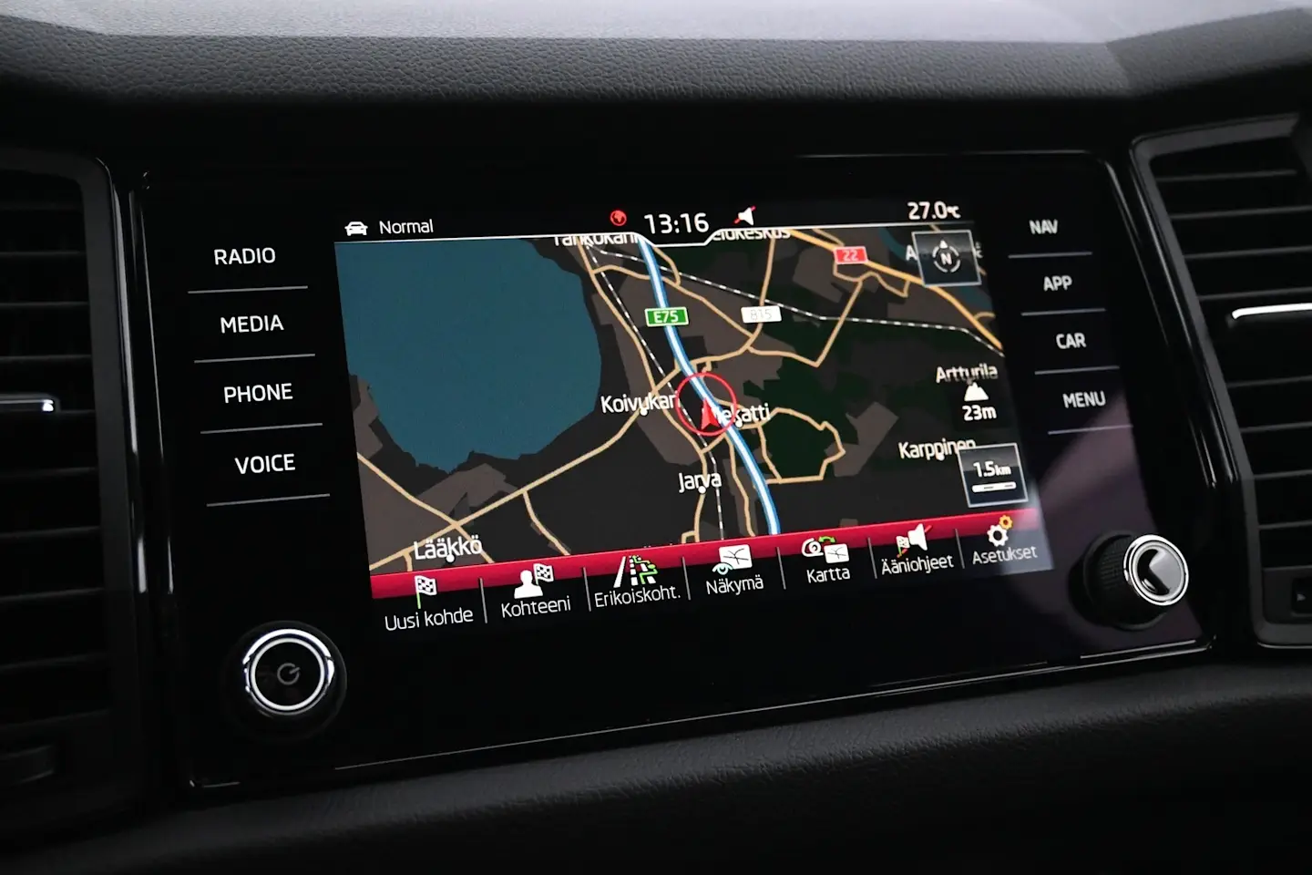 Car Image - 4kWf4DLbzT6Cdh8F7LGxhS