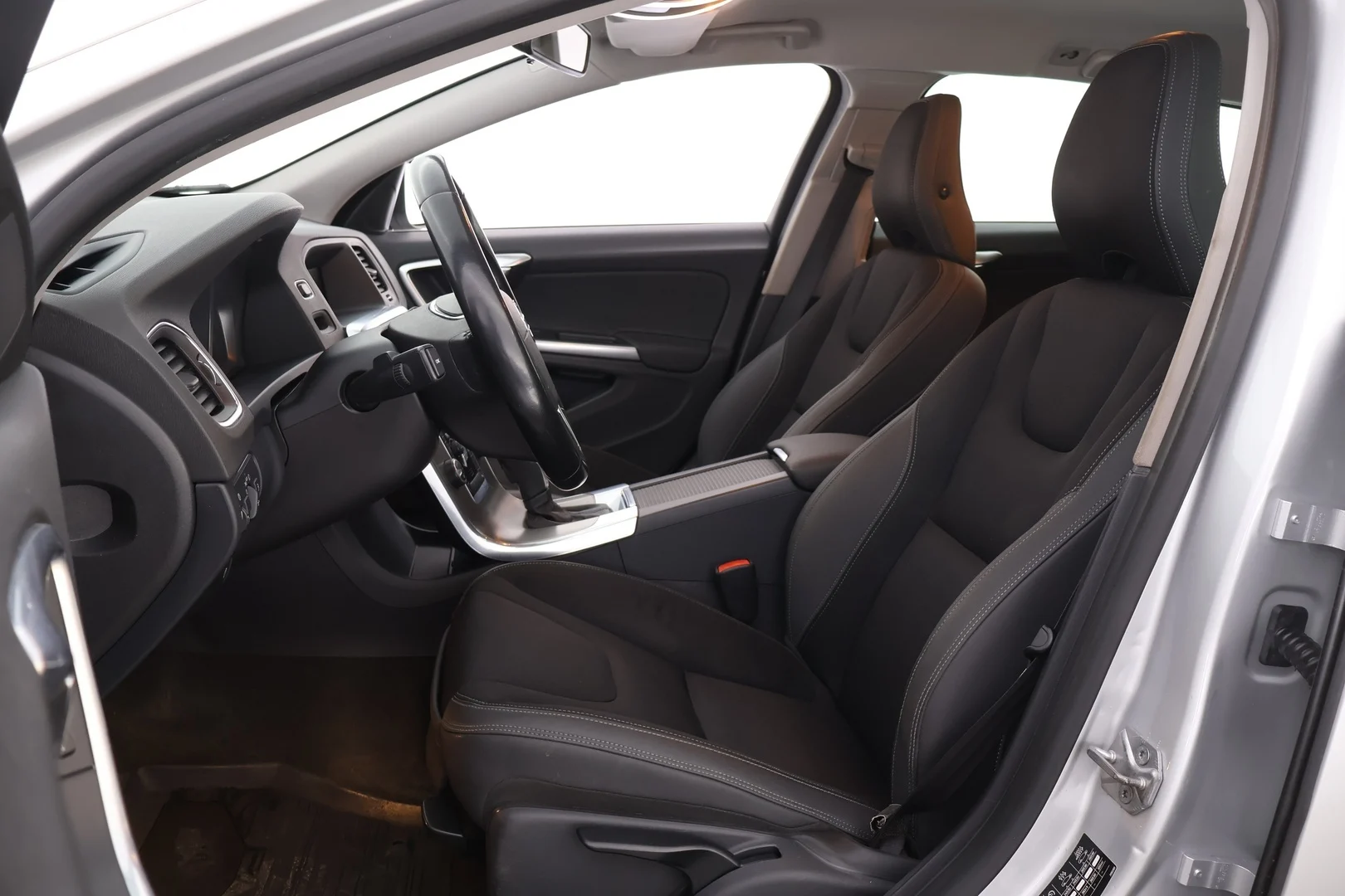 Car Image - 3lMKZgMHir7YQ3xTcuVT7m