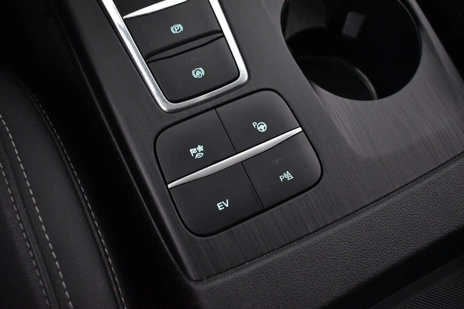 Car Image - 7g9eQ68HpJ1gERHwjiRVJP